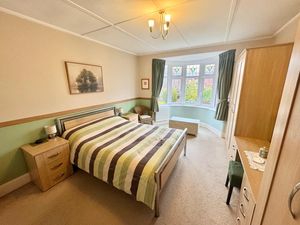 Photo 27- click for photo gallery